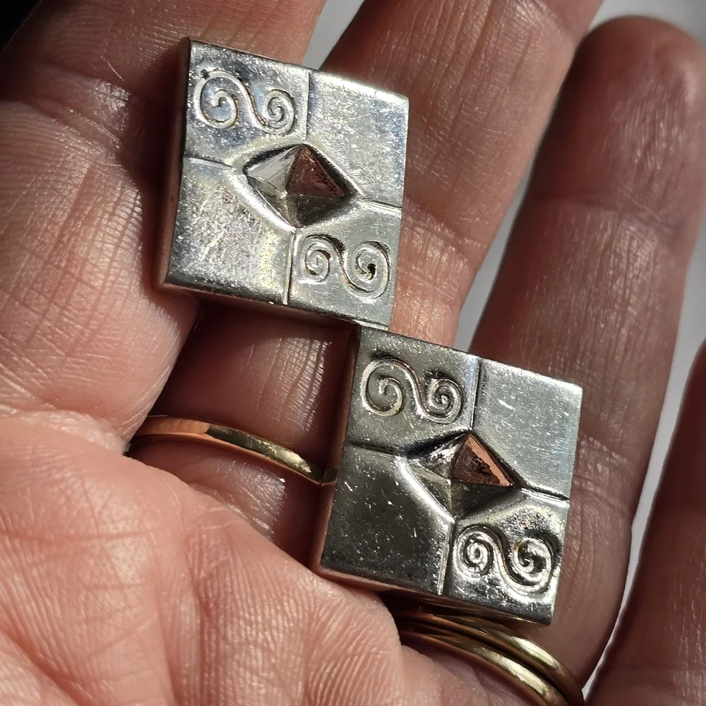 Vintage cuff links silver tone diamond shape square